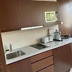 Dans Le Quartier Luxe Neuilly-sur-Seine