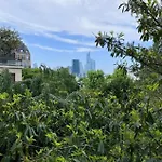 Dans Le Quartier Luxe * Neuilly-sur-Seine