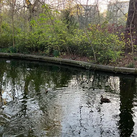 Dans Le Quartier Luxe 뇌이이쉬르세느