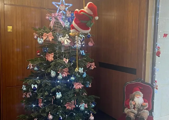 Dans Le Quartier Luxe * Neuilly-sur-Seine