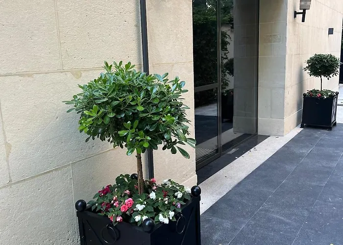 Dans Le Quartier Luxe Апартаменты *