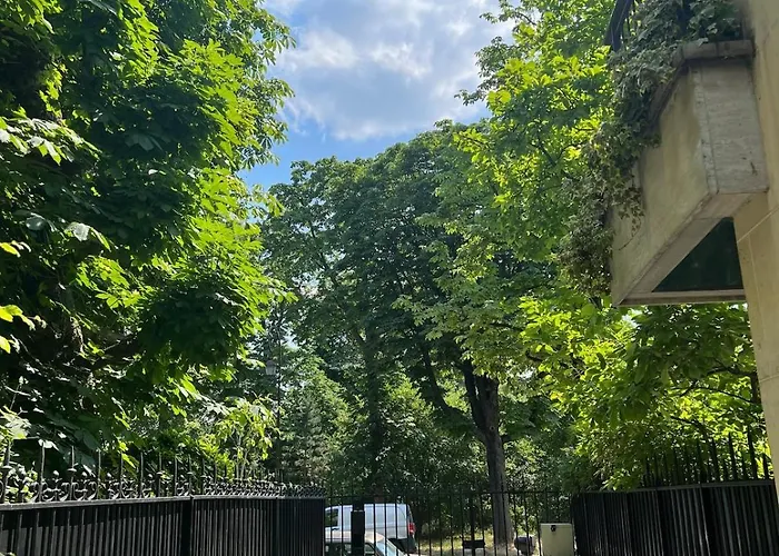 Dans Le Quartier Luxe